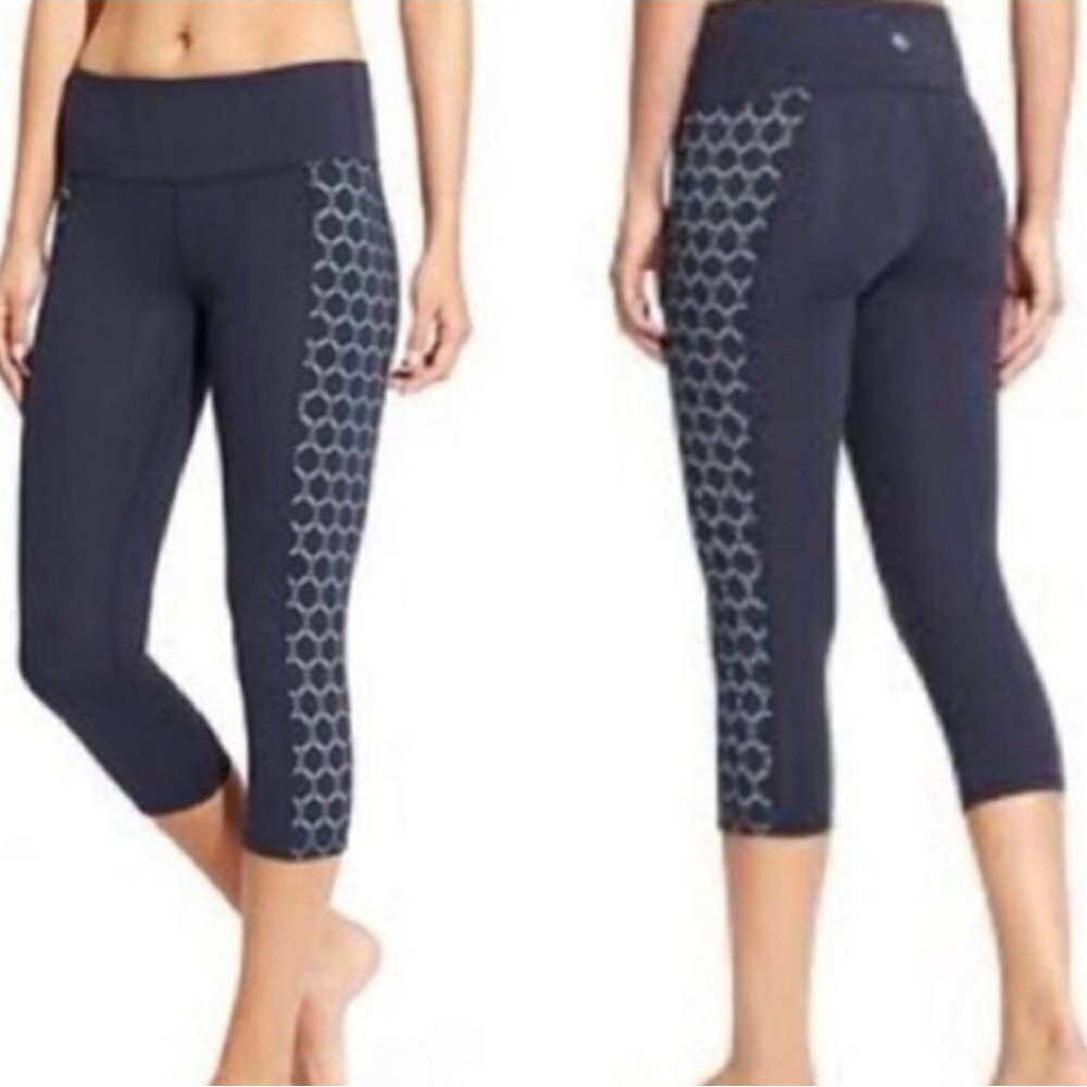 ATHLETA Cropped Leggings w/ Eyelet Chaturanga Design Size S Navy White